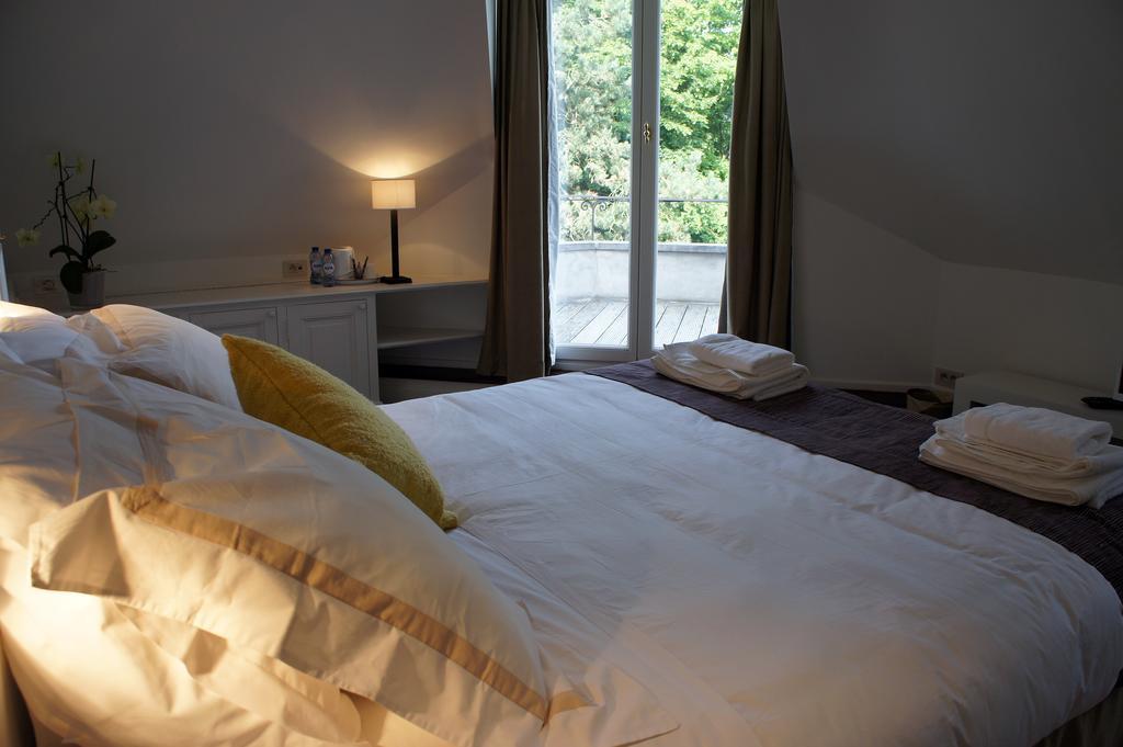 Guest House La Maison Chantecler Uccle Szoba fotó